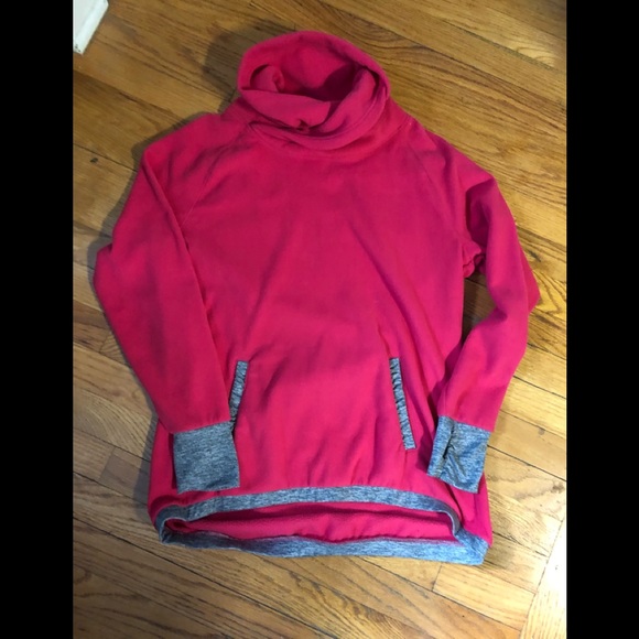Old Navy Tops - Old Navy soft fleece Top